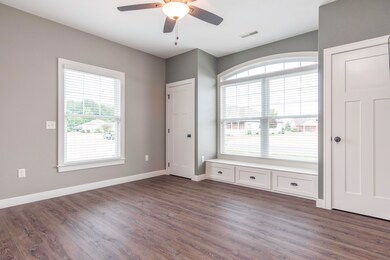 1306 Paul Revere wy, Troy-7