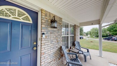 6817 Currington Cir Louisville KY 40258-