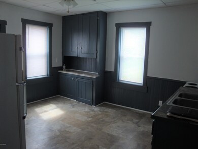 456 Columbia Ave, Milton, PA 17847 - photo 2