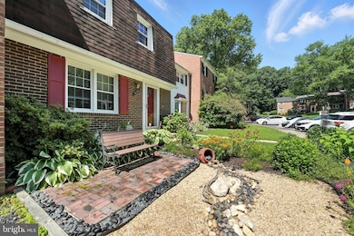 6848 Brian Michael Ct, Springfield, VA 22153 - photo 5