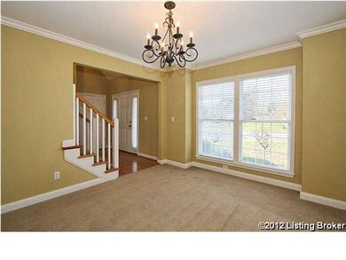 6208 Saskatchewan Dr, Louisville, KY 40228 - photo 5