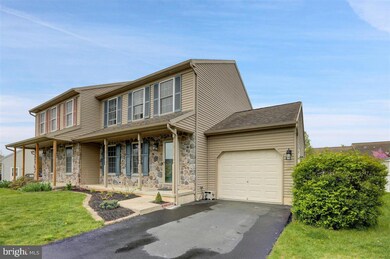 3466 Green Leaf Dr, Mount Joy, PA 17552 - photo 3