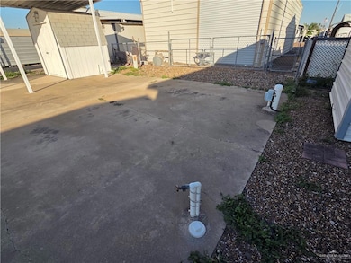 231 Seabreeze Ln, Donna, TX 78537 - photo 5