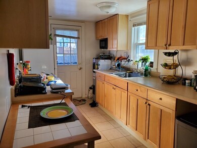 61 Hibiscus Ave unit single, Waltham, MA 02451 - photo 3