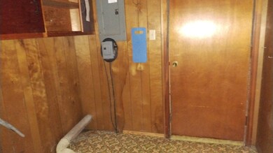 3960 S 400 W, Columbus, IN 47201 - photo 5