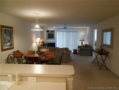 Walk in to fully furnished condo.