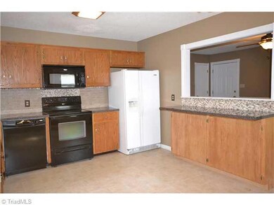 2423 Tot Hill Farm Rd, Asheboro, NC 27205 - photo 5