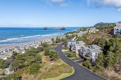 440 CAPES DR. (EXTERIOR) (11)
