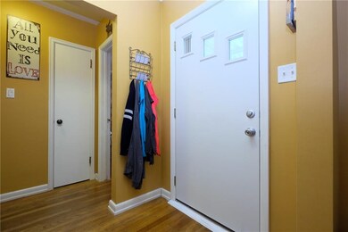 2209 55th St, Des Moines, IA 50310 - photo 2