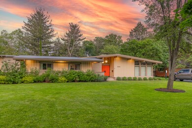 3355 Grove Pkwy, Columbus, IN 47203 - photo 2