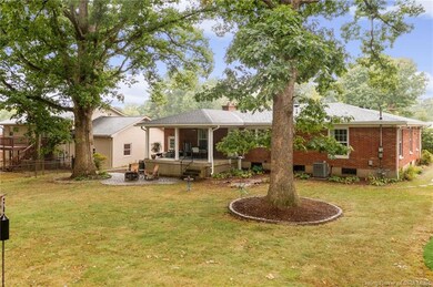 1330 Miller Ln, New Albany, IN 47150 - photo 4