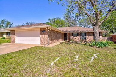 1408 Old Mill Rd, Moore, OK 73160 - photo 2