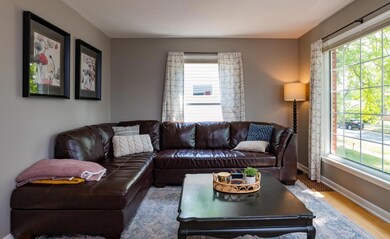 2805 Quebec Ave S-9595.jpg