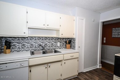 6217 Bartholf Ave, Jacksonville, FL 32210 - photo 5