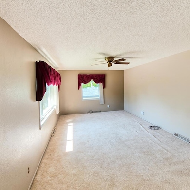 931 13th St, Havre, MT 59501 - photo 5