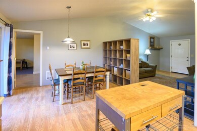 2236 SW 34th St, Redmond, OR 97756 - photo 7