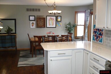 37 Cedar Dr, New Ulm, MN 56073 - photo 7