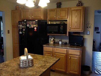 147 Harrison St, Homer City, PA 15748 - photo 3