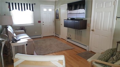 135 E View Ave, Cranston, RI 02920 - photo 6