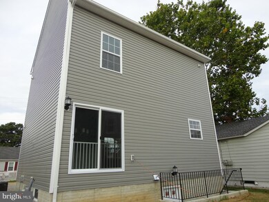 7905 W End Dr, Riviera Beach, MD 21226 - photo 4