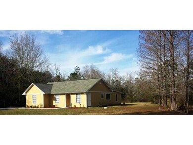 Land/Lot. Side pic with Land