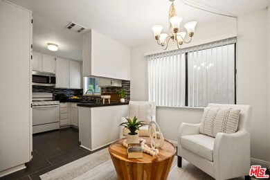 7422 Hazeltine Ave unit 7, Van Nuys, CA 91405 - photo 7