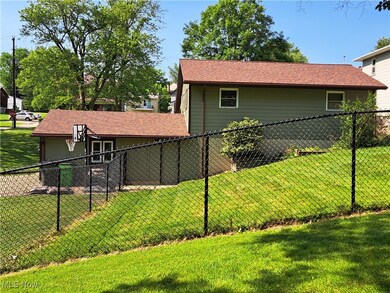 205 Lincoln Ln, New Concord, OH 43762 - photo 6