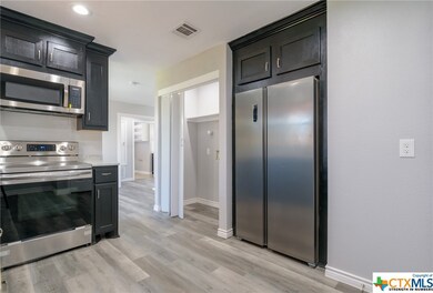 728 Bismark St, Seguin, TX 78155 - photo 7