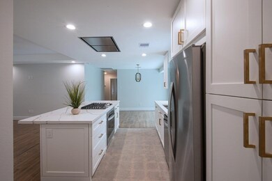 1135 Stonecrest Dr, Houston, TX 77018 - photo 4