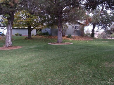 3401 NE 33rd St, Redmond, OR 97756 - photo 7