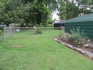 322 Cliffside Ave, Shelbyville, TN 37160 - photo 5