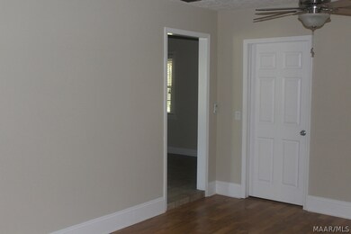 Den/ family room
