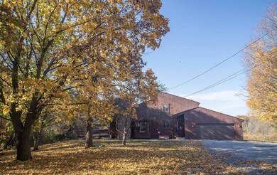 371 Brigham Rd, Saint Albans City, VT 05478 - photo 3