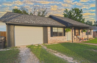 1602 Lincoln Cir, Idabel, OK 74745 - photo 4