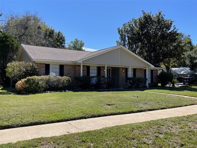 5615 Conecrest Ct, Houston, TX 77088 - photo 3