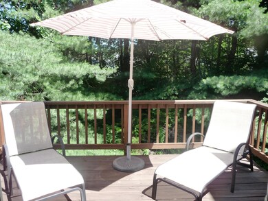 912 Foxboro Dr, Norwalk, CT 06851 - photo 2