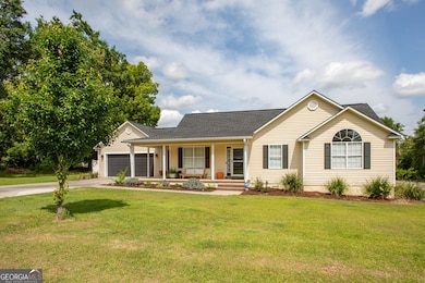 1157 Tanner Cir, Blackshear, GA 31516 - photo 2