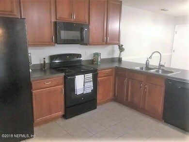 7704 Highchair Ln, Jacksonville, FL 32210 - photo 2