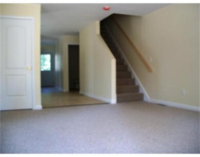 92 Chestnut St, Indian Orchard, MA 01151 - photo 3