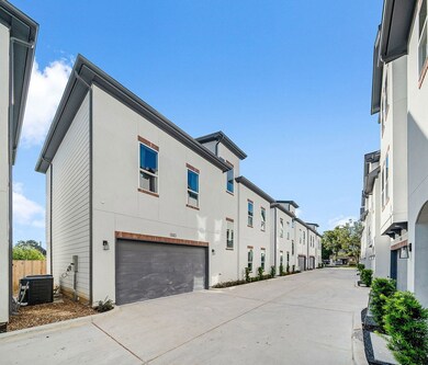 840 Wakefield Dr, Houston, TX 77018 - photo 3