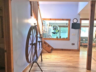 210 S Pine Banks Rd, Putney, VT 05346 - photo 7