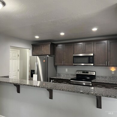 727 Schodde Ave, Burley, ID 83318 - photo 4