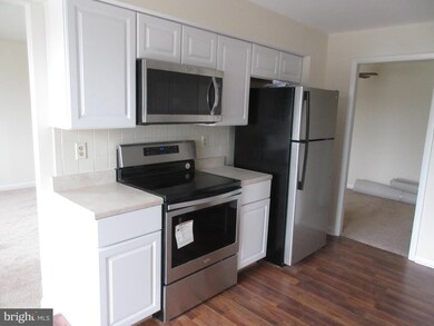 318 Chapel Ct, Walkersville, MD 21793 - photo 2