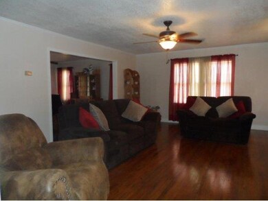Ceiling Fans in All Rooms