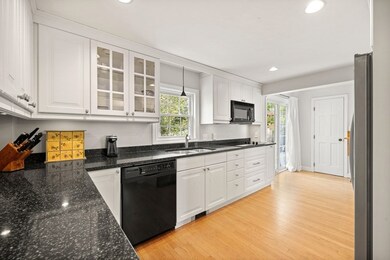 114 Cliff Rd, Milton, MA 02186 - photo 6