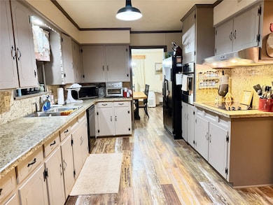 1909 Robin Ln, Garland, TX 75042 - photo 7