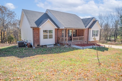 161 Crestview Dr, Lewisburg, TN 37091 - photo 2