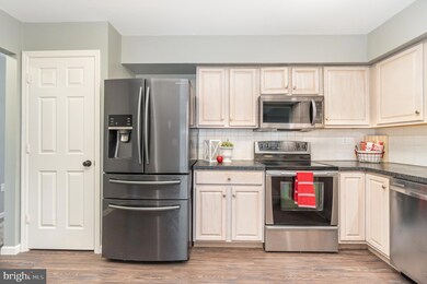 4086 Laurel Ln, Mount Joy, PA 17552 - photo 7