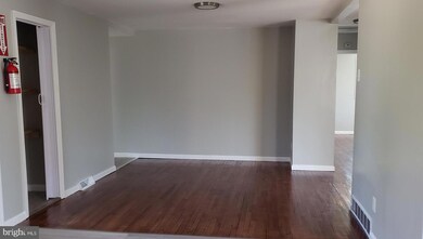 610 E Mulberry St, Millville, NJ 08332 - photo 4