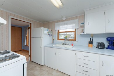 604 Arbor Ave, Schenectady, NY 12306 - photo 7